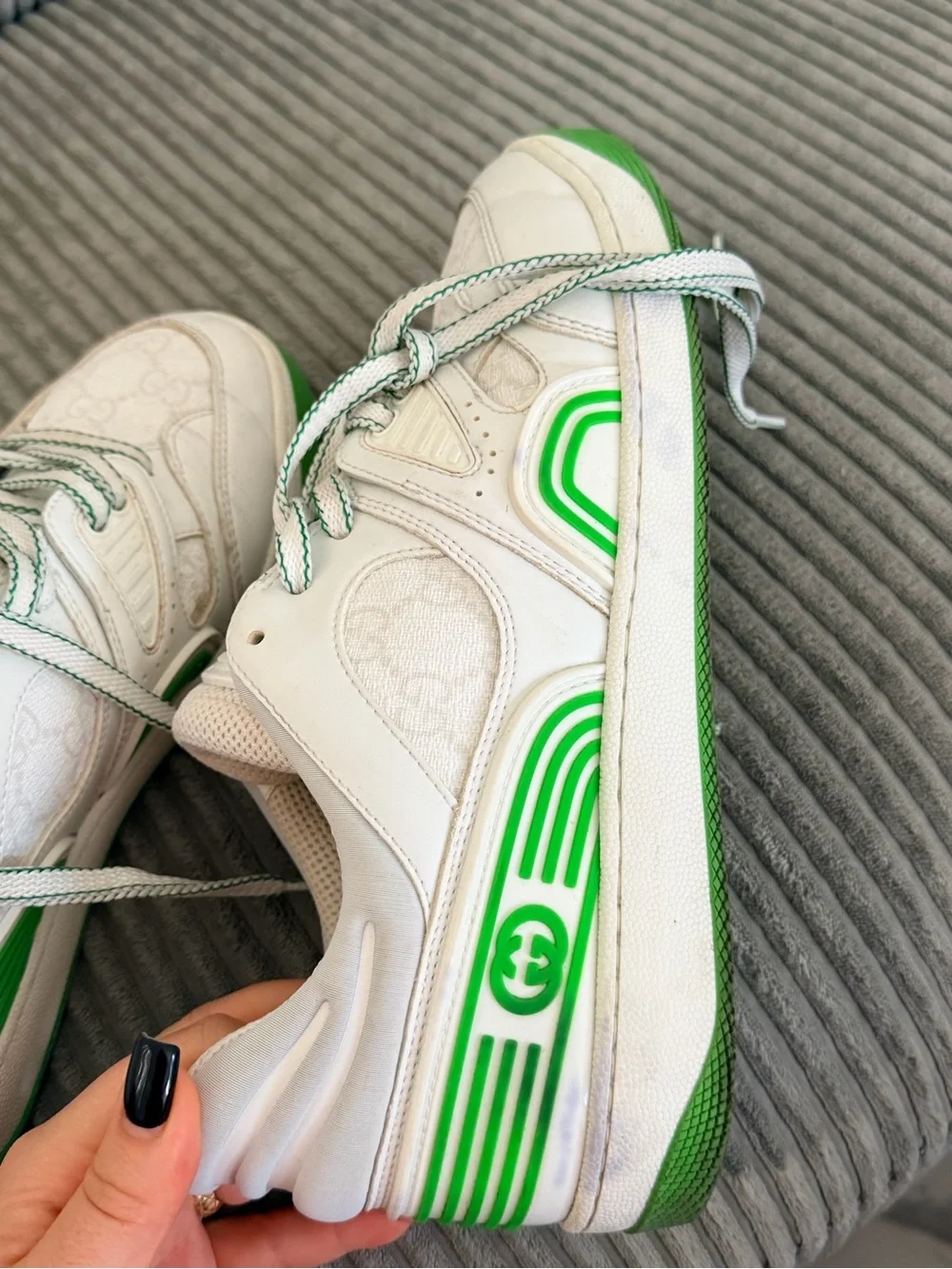 Gucci White & Green Low-Top Sneakers